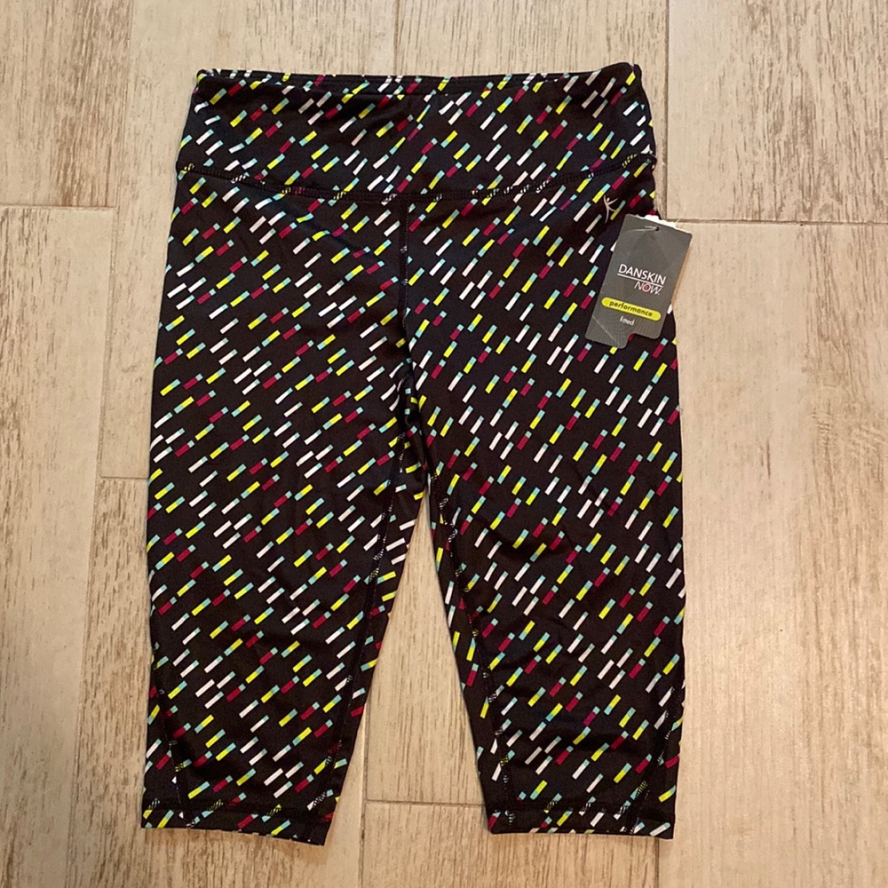 Girls danskin fitted capris